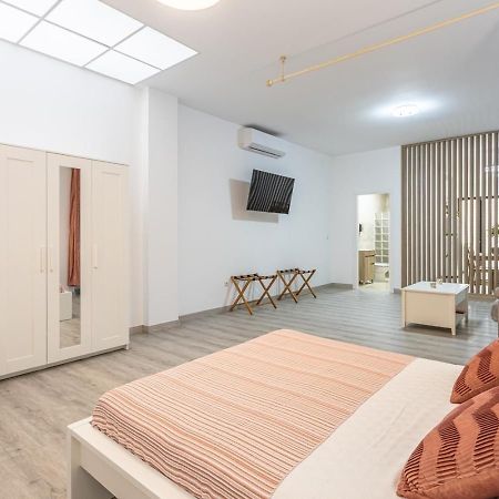 Semana Santa Apartment Seville Exterior photo